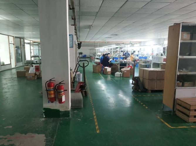 深圳市龙岗区横岗原房东装修电子厂转租1100平方米